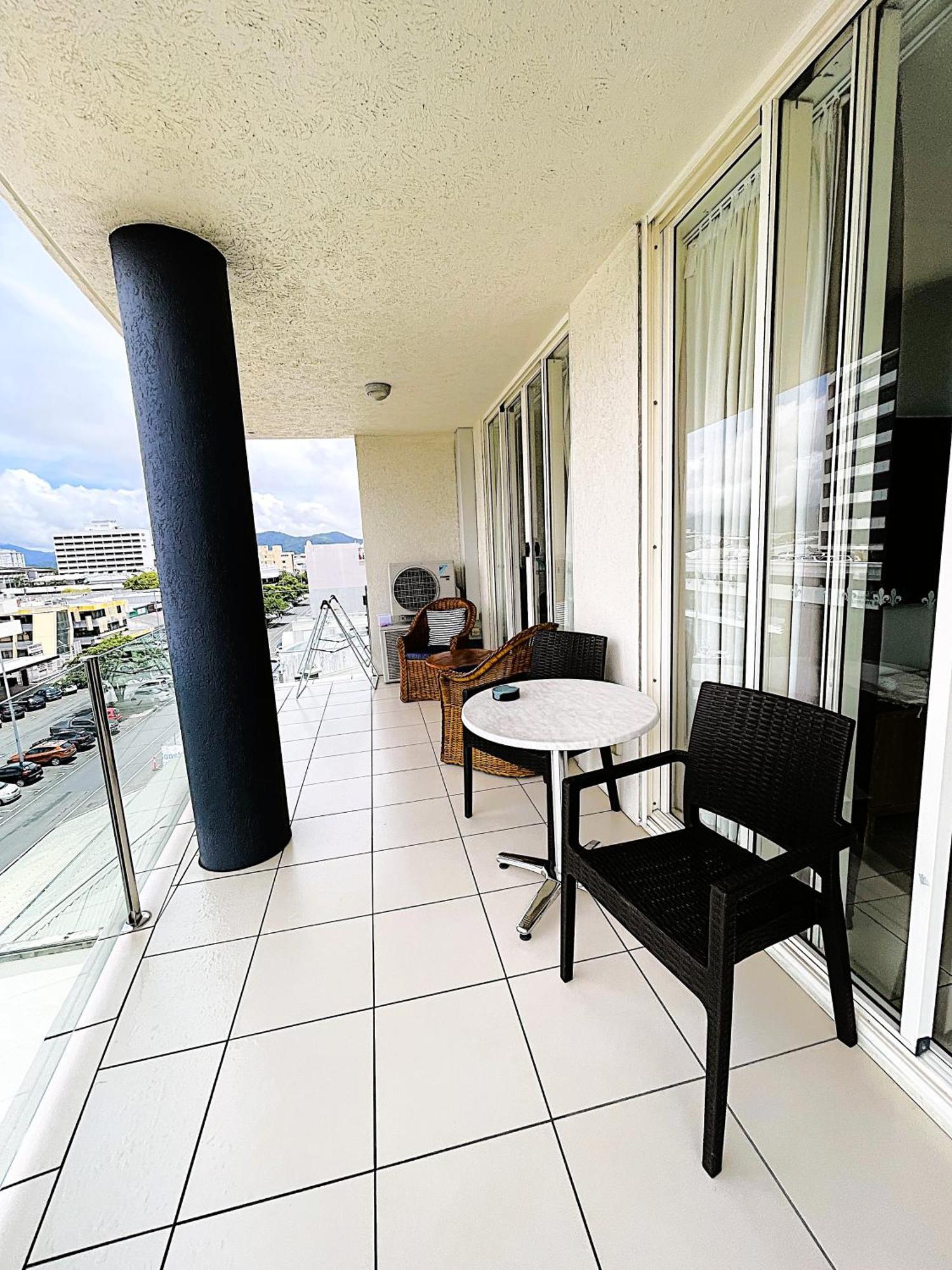 City Quays Accommodation 2 Cairns Eksteriør billede